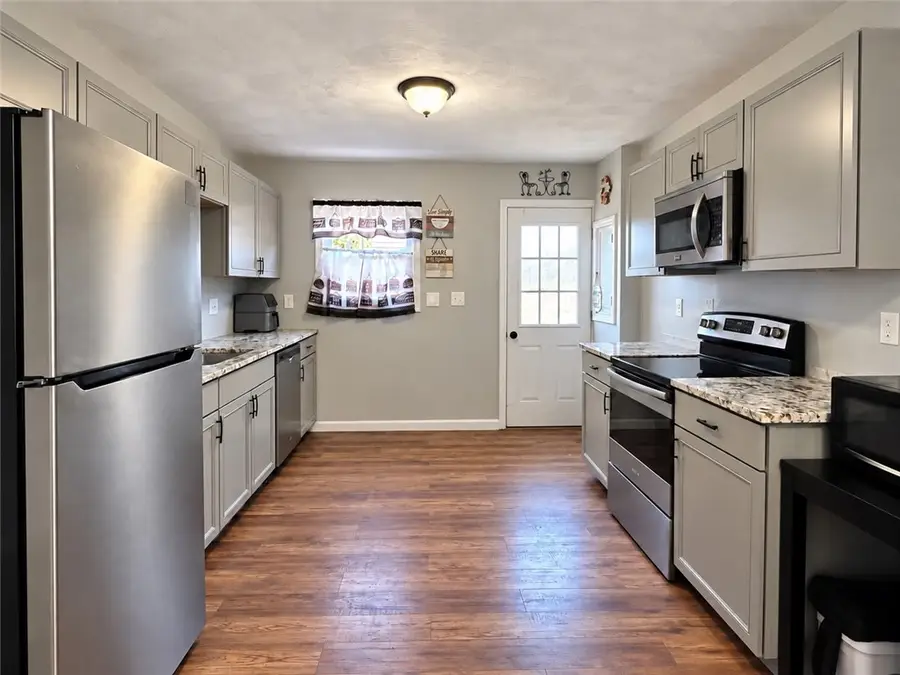 3 Abbey Lane, Foster, RI 02825 - #3