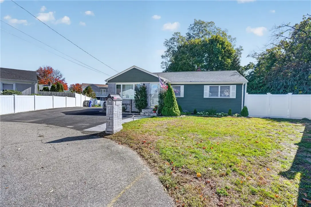 10 Doran Drive, Pawtucket, RI 02861 - #1