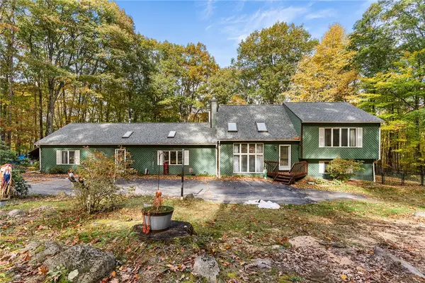 151 Quaker Lane, Scituate, RI 02857