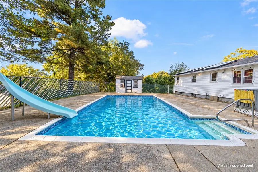 28 Rosemary Street, Coventry, RI 02816 - #3