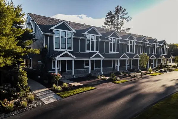 2 White Hawk Ridge, Richmond, RI 02898