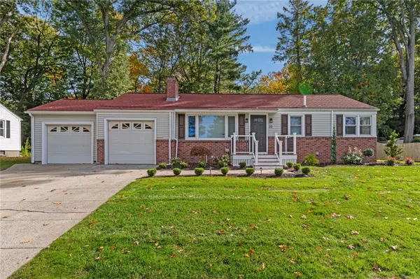 20 Woodhill Drive, Cranston, RI 02920