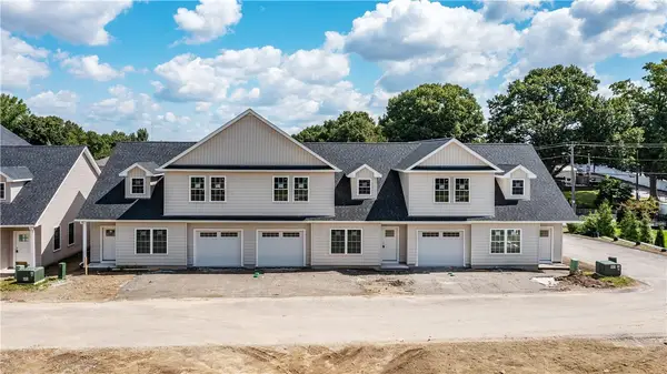 2 Fieldstone Way, Johnston, RI 02919