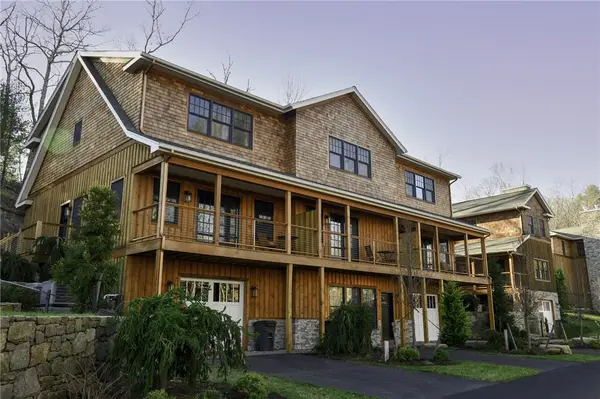 5 Gardenia Drive, Richmond, RI 02898