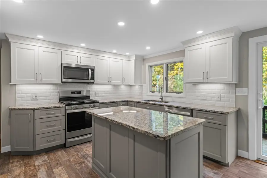 569 Hill Farm Road, Coventry, RI 02816 - #3