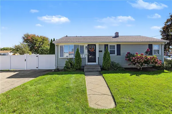 162 East View Avenue, Cranston, RI 02920