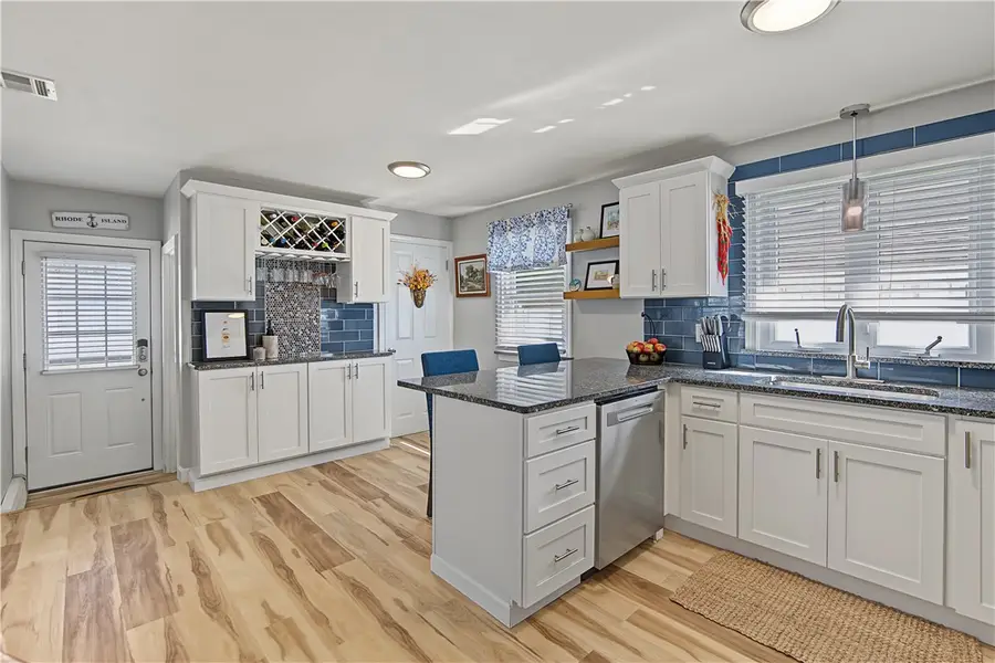 162 East View Avenue, Cranston, RI 02920 - #2