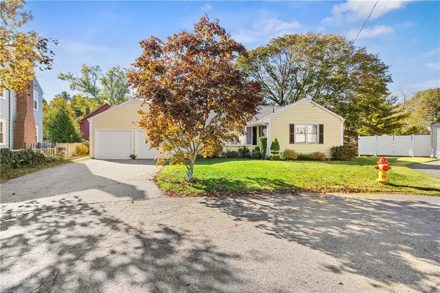 30 Marshall Way, Rumford, RI 02916 - #3