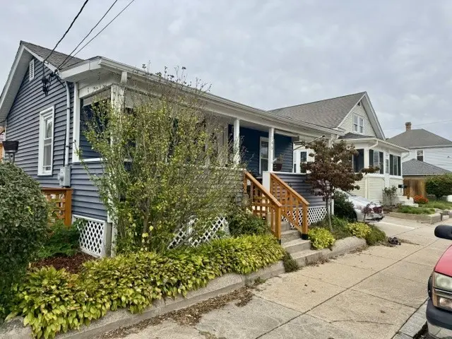 146 Oakland Avenue, Pawtucket, RI 02861 - #2