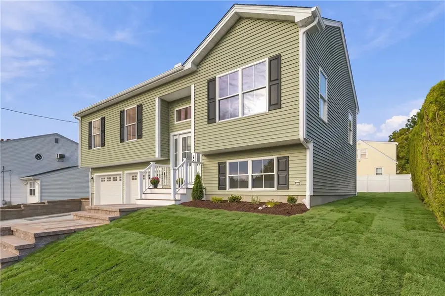 36 Vineyard Avenue, Cumberland, RI 02864 - #2