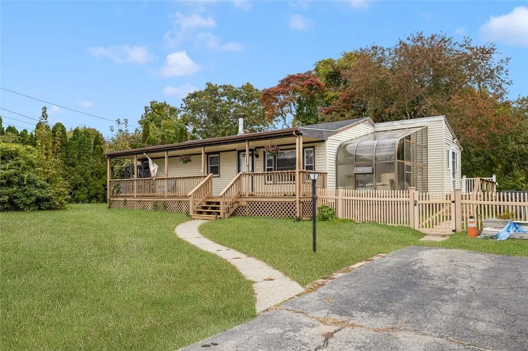 1034 Stafford Road, Tiverton, RI 02878 - #1
