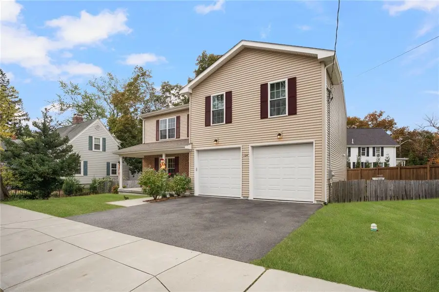 124 Bishop Avenue, Rumford, RI 02916 - #3