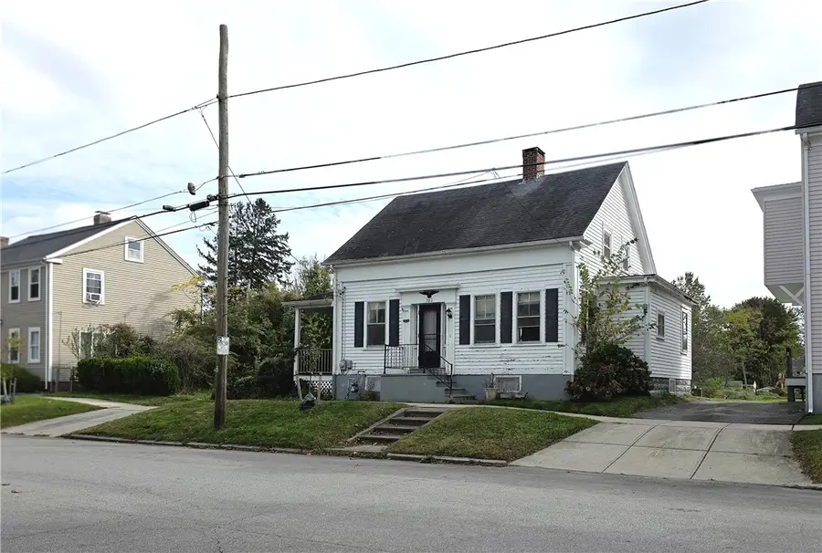 102 Church Street, Bristol, RI 02809 - #2