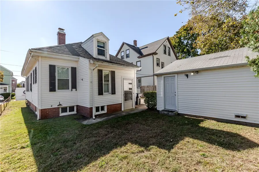 9 Chestnut Avenue, Cranston, RI 02910 - #2
