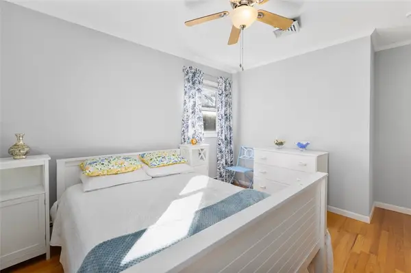 32 Woodridge Road, Narragansett, RI 02882