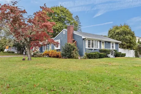 12 Valley View Drive, Smithfield, RI 02828