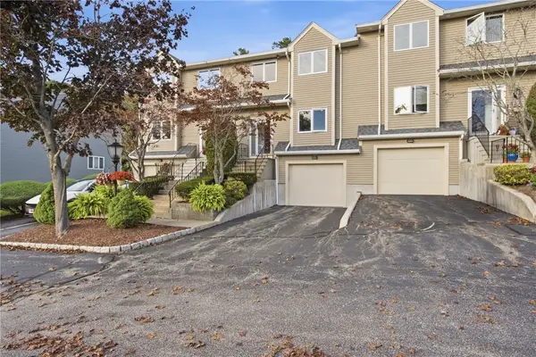 35 Waterview Drive #B, Smithfield, RI 02917