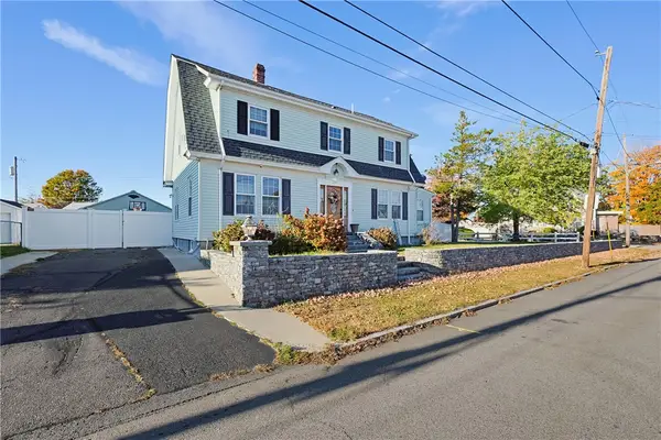 240 Baxter Street, Pawtucket, RI 02861
