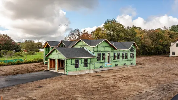 1499 Pippin Orchard Road, Cranston, RI 02921