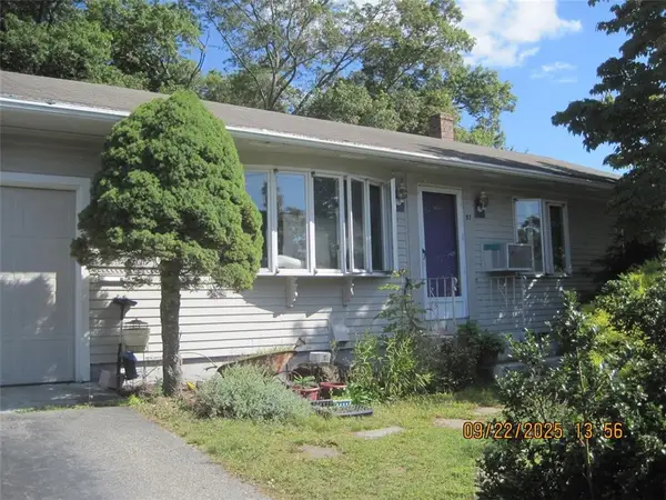 57 Roundway Drive, Coventry, RI 02816