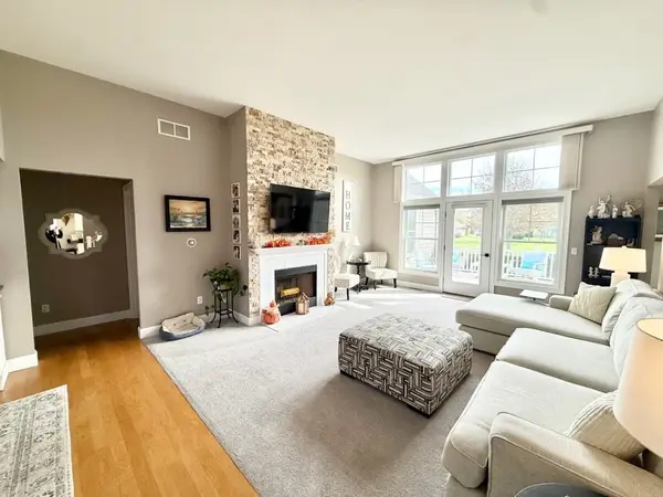 94 Storm King Drive, Portsmouth, RI 02871
