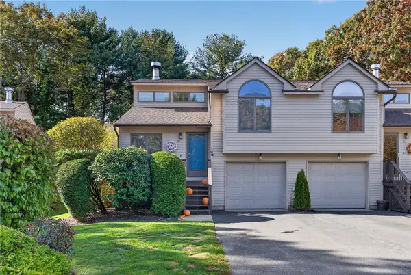 90 Cardinal Drive, North Kingstown, RI 02852
