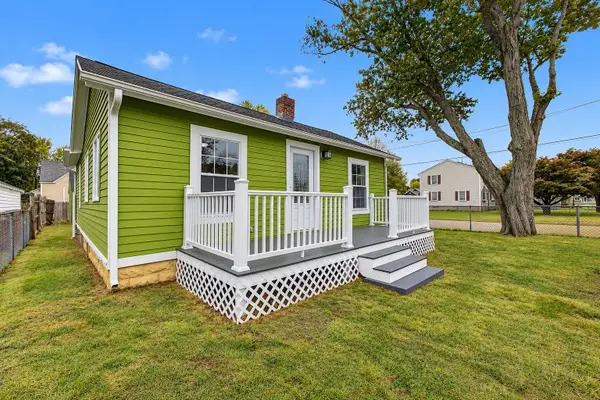 51 Graham Avenue, Warwick, RI 02889