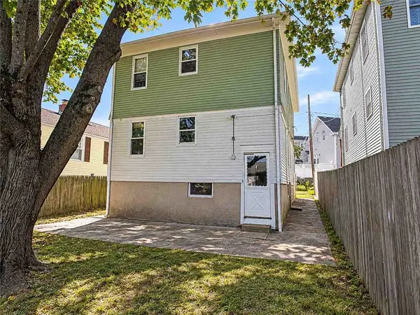 35 Hymer Street, Providence, RI 02908