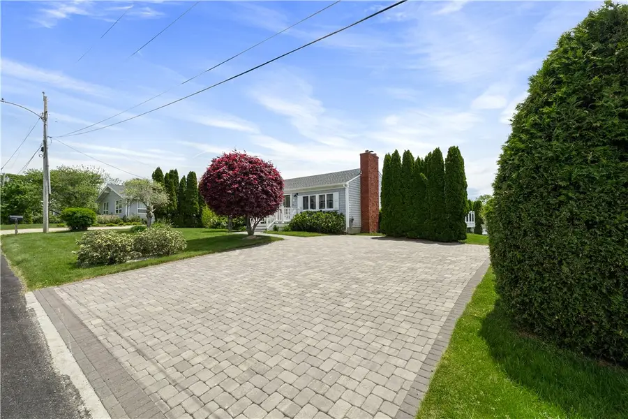 35 Willow Avenue, Narragansett, RI 02882 - #2