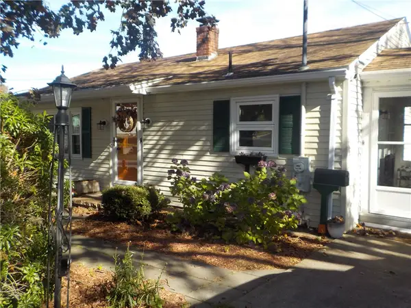 122 Fairfield Avenue, Woonsocket, RI 02895