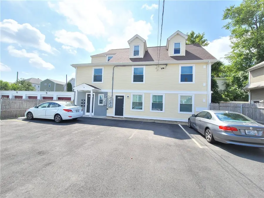 39 Benefit Street, Pawtucket, RI 02861 - #3