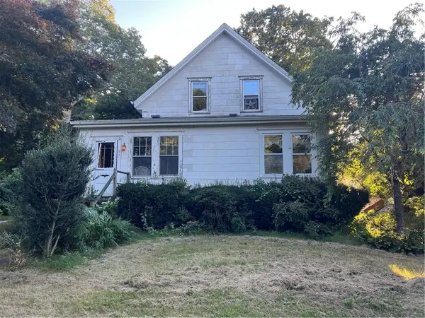 627 Stafford Road, Tiverton, RI 02878