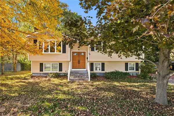 75 Waterman Avenue, Warwick, RI 02889