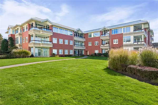 341 Thames Street #109S, Bristol, RI 02809