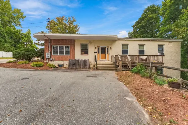 173 School Street #173, North Smithfield, RI 02824