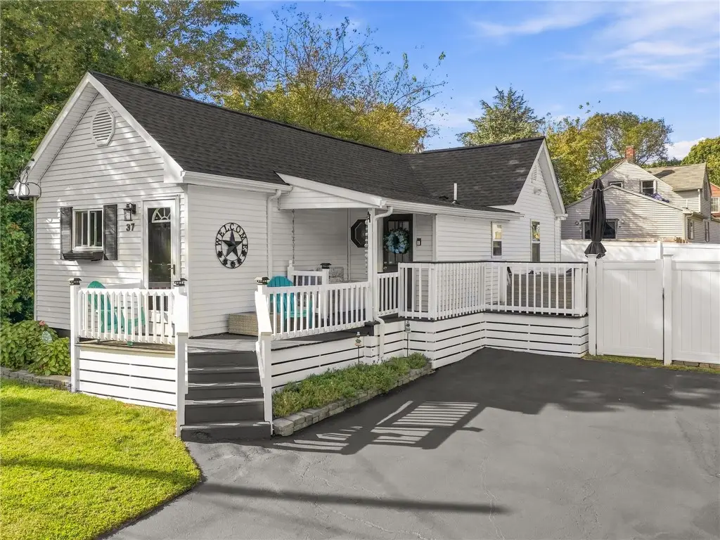 37 Oxford Avenue, Warwick, RI 02889 - #1