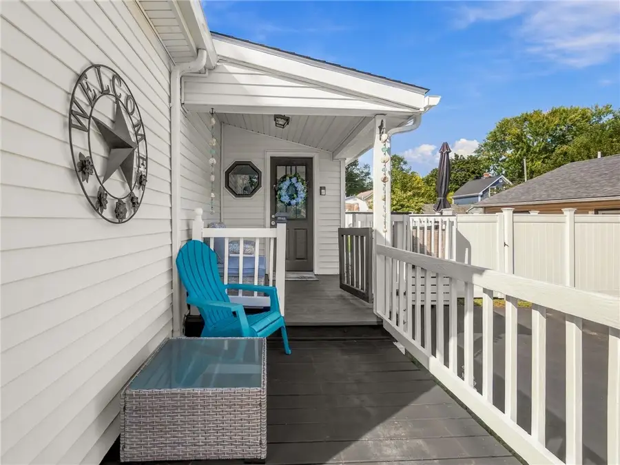 37 Oxford Avenue, Warwick, RI 02889 - #3