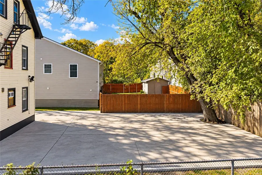 31 Newak Street, Providence, RI 02908 - #3