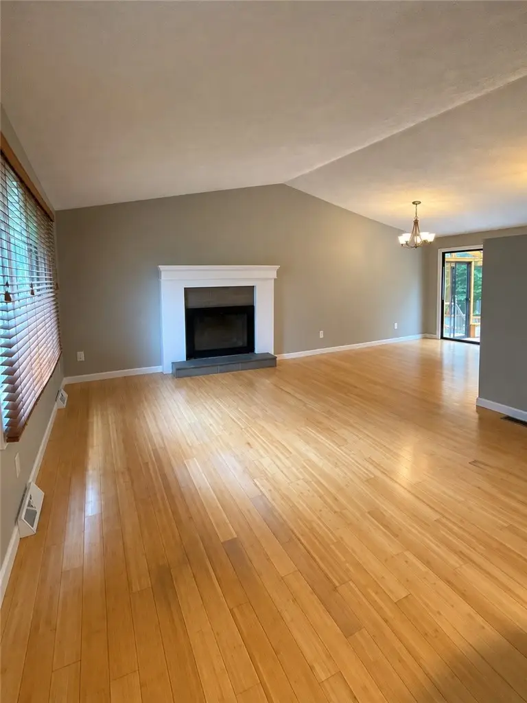 83 Woodmont Drive, North Kingstown, RI 02852 - #3