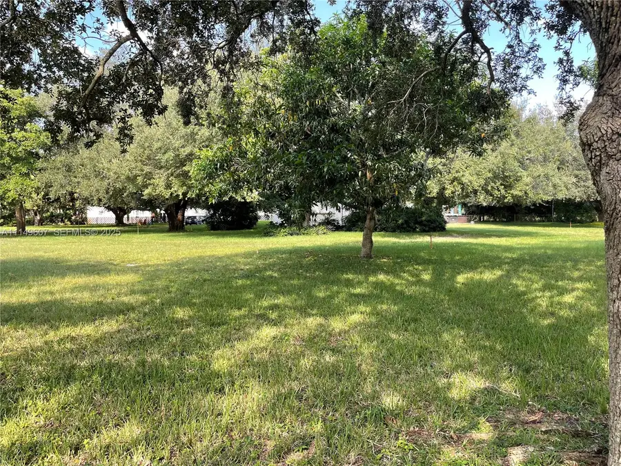7227 Taft Street, Pembroke Pines, FL 33024 - #3