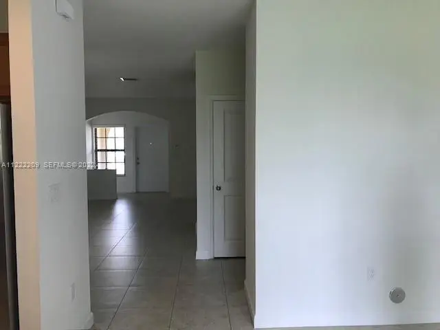 317 NE 194th Lane #317, Miami, FL 33179 - #3