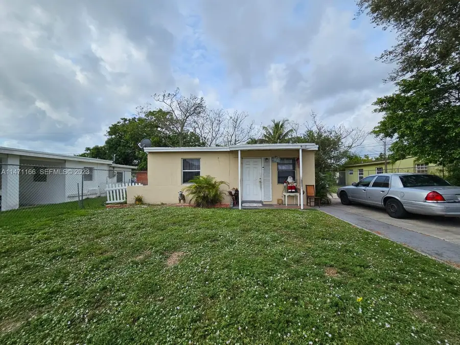 1817 NW 25th Avenue, Fort Lauderdale, FL 33311 - #2