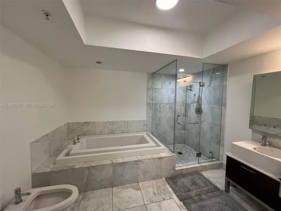 218 SE 14th Street #1806, Miami, FL 33131 - #3