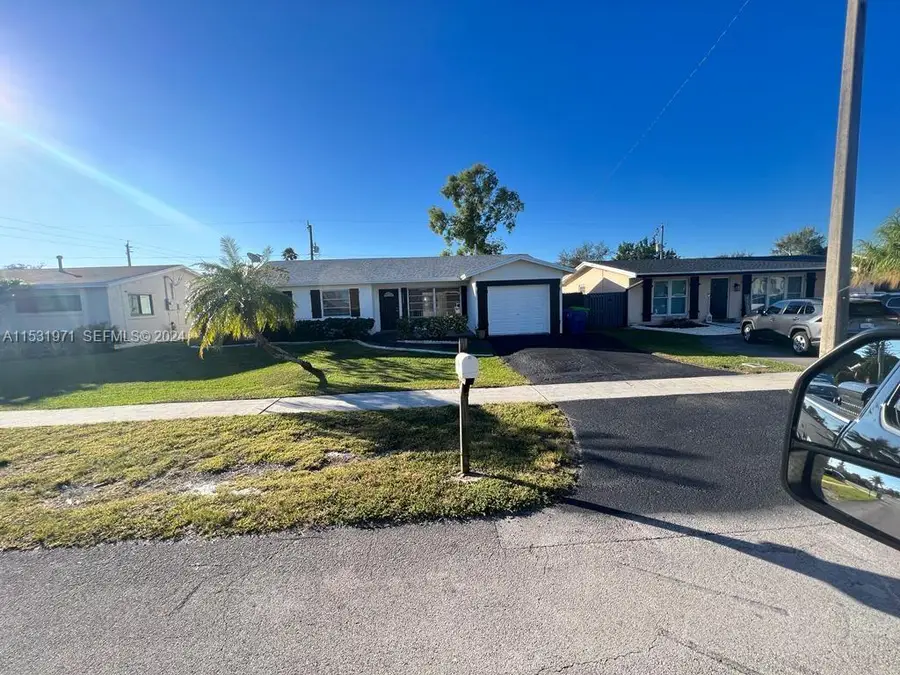 11520 NW 31st Place, Sunrise, FL 33323 - #3