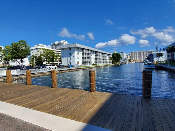 Address Withheld By Seller, North Miami Beach, FL 33160