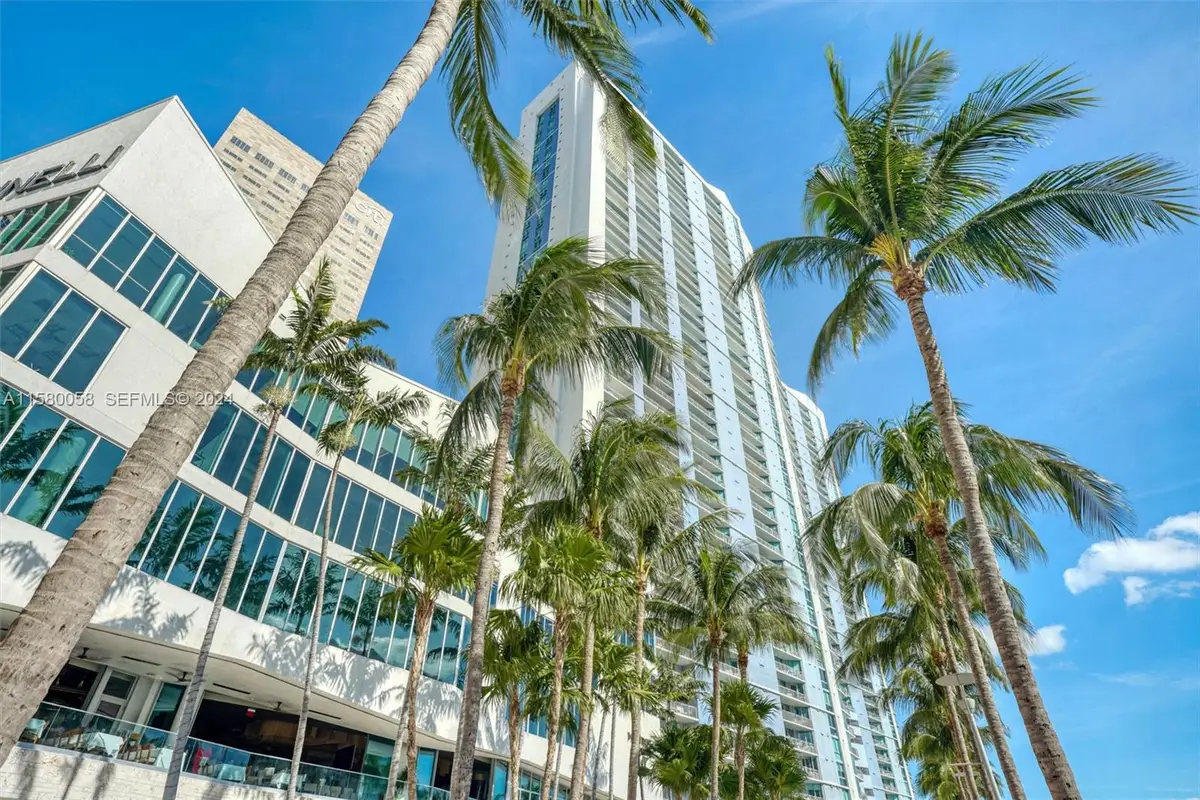 325 NE Biscayne Boulevard #1923, Miami, FL 33131 - #1