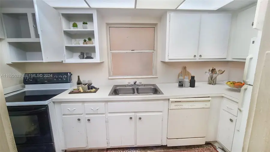 7410 SW 82nd Street #K211, Miami, FL 33143 - #2