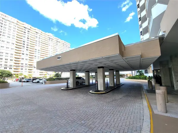 1980 S Ocean Drive #2C, Hallandale Beach, FL 33009