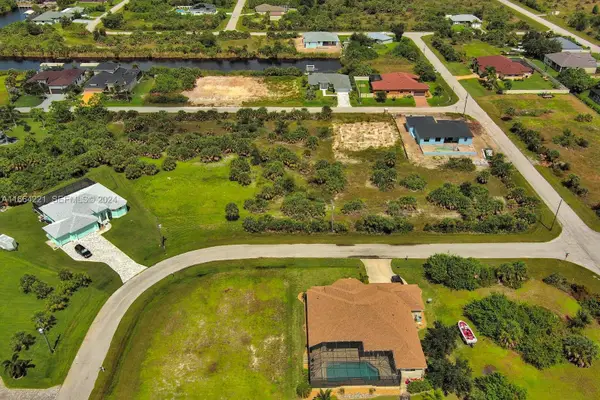 10705 Rainsville Street, Port Charlotte, FL 33981