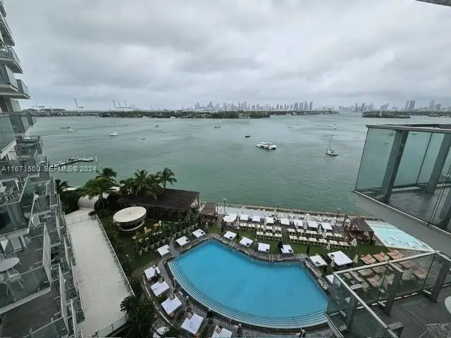 1100 W Ave 908 #908, Miami Beach, FL 33139 - #2